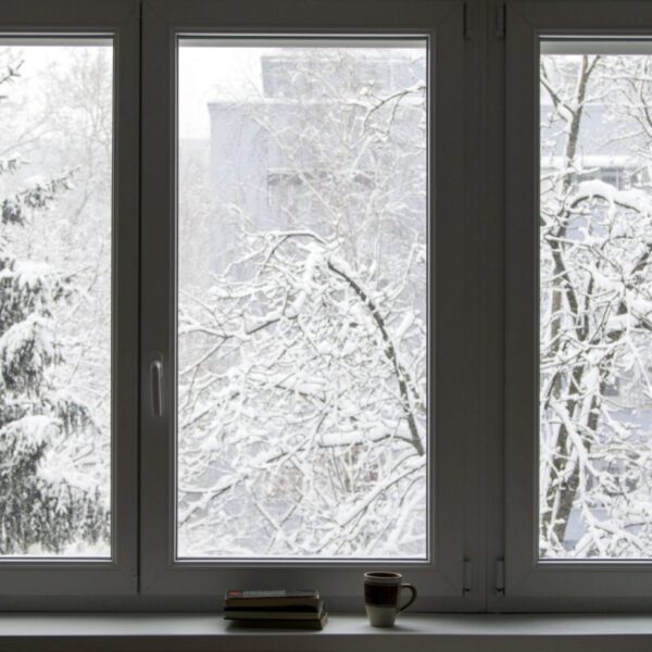 روش های عایق کردن پنجره و درب در زمستان